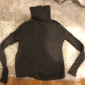 VINCE. Turtleneck sweater size S